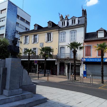 Appartement Hypercentre Tarbes - 2 Grandes Chambres ภายนอก รูปภาพ
